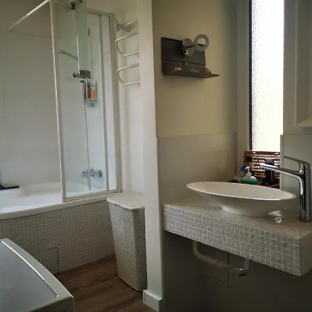 Apartment Spacious With Free Parking In Kaunas
